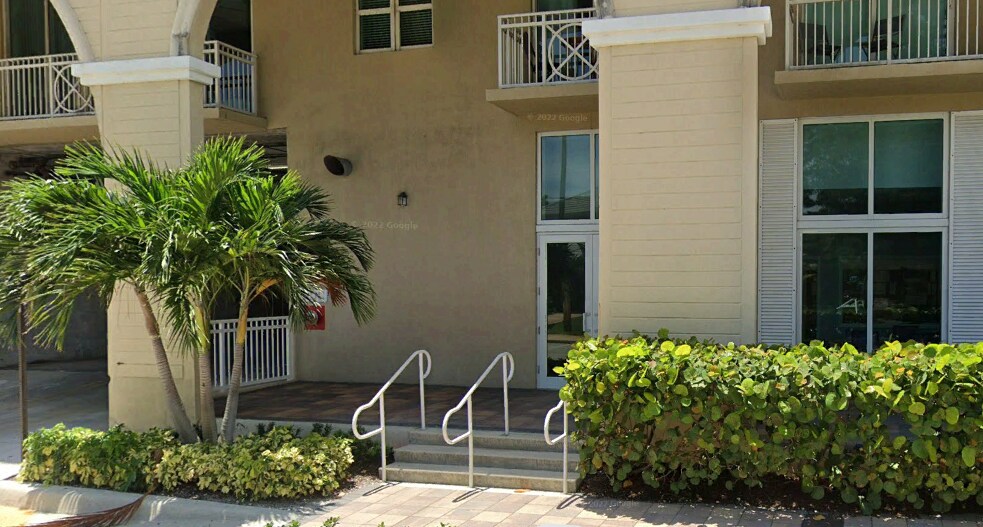 More Photos Of 300-488 N Federal Hwy, Boynton Beach Apartments For Lease