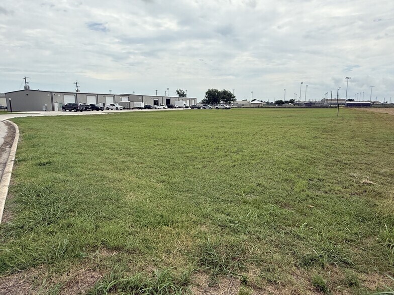 More Photos Of , Seguin Industrial For Sale