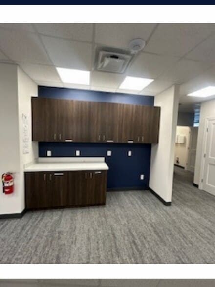 More Photos Of 4796 Finlay St, Richmond Office For Lease