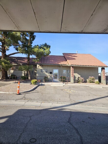 Primary Photo Of 3650 S Eastern Ave, Las Vegas Medical For Sale