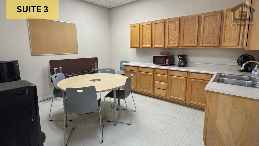 More Photos Of 201 E Cottonwood Ln, Casa Grande Office For Lease