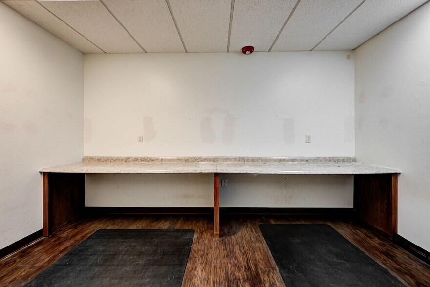 More Photos Of 3727 NW 63rd St, Oklahoma City Medical For Lease