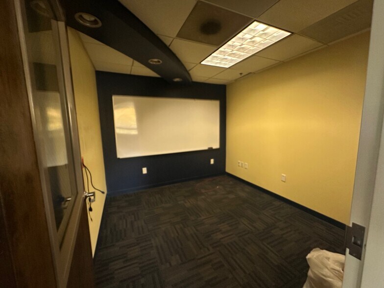 More Photos Of 5 Pruyn's Island Dr, Glens Falls Unknown For Lease