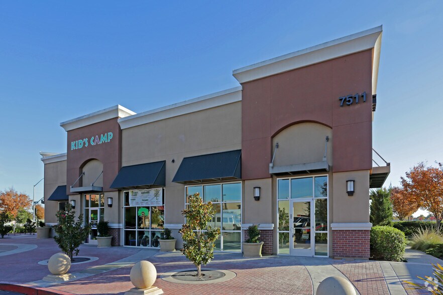 More Photos Of 7431 W Stockton Blvd, Sacramento Freestanding For Lease