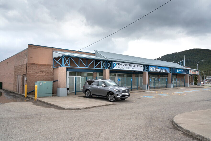 More Photos Of 11001 20 Av, Blairmore Freestanding For Sale