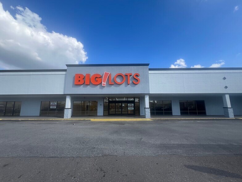 More Photos Of 11836-11932 US Highway 19, Port Richey Unknown For Lease