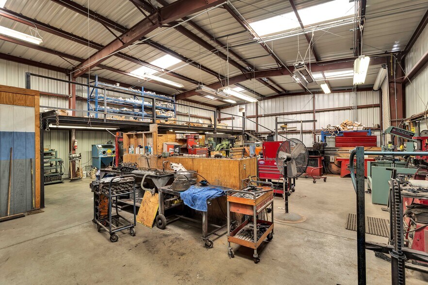 More Photos Of 75851 Baseline Rd, Twentynine Palms Warehouse For Sale