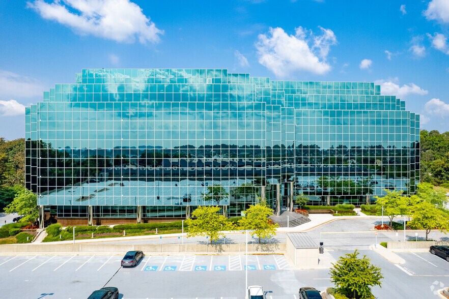 More Photos Of 1940-1946 Greenspring Dr, Timonium Unknown For Lease