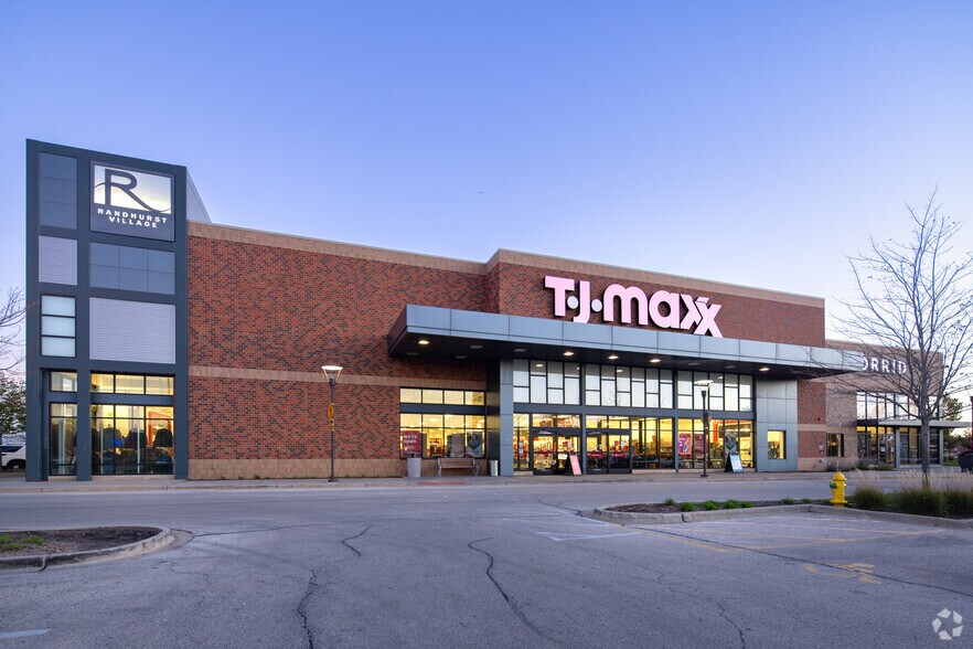 More Photos Of 999 Elmhurst Rd, Mount Prospect Unknown For Lease