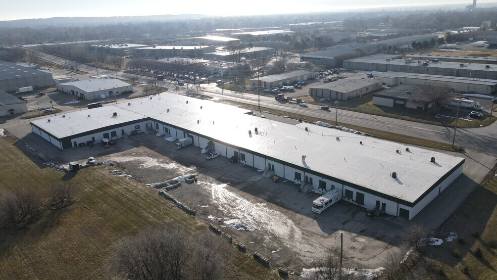 More Photos Of 1710-1726 Guthrie Ave, Des Moines Warehouse For Lease