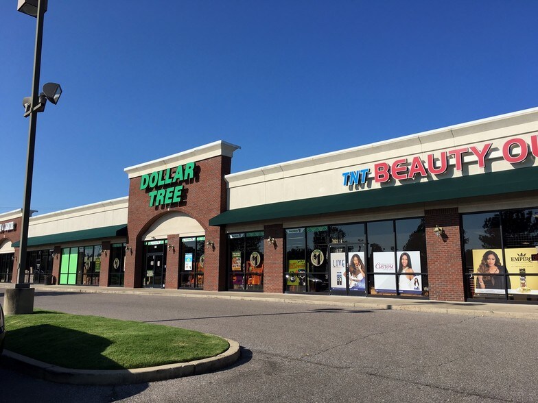 More Photos Of 7037-7169 Hacks Cross Rd, Olive Branch Storefront For Lease