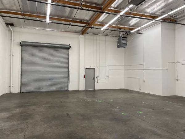 More Photos Of 9800-9864 Glenoaks Blvd, Sun Valley Flex For Sale