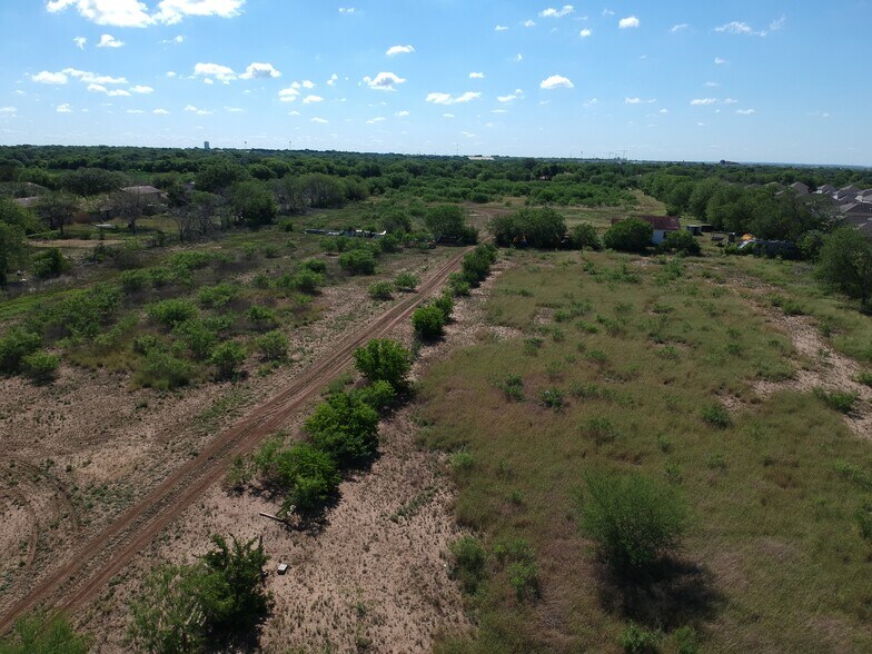 More Photos Of 9142 Somerset Rd, San Antonio Land For Sale