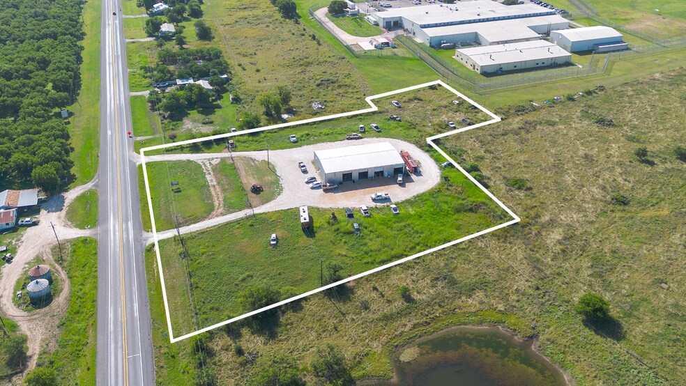 More Photos Of 469 W US Highway 190, San Saba Warehouse For Sale