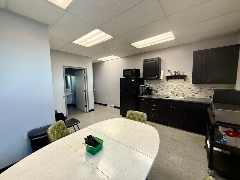 More Photos Of 1137 S Stephenson Ave, Iron Mountain Specialty For Sale