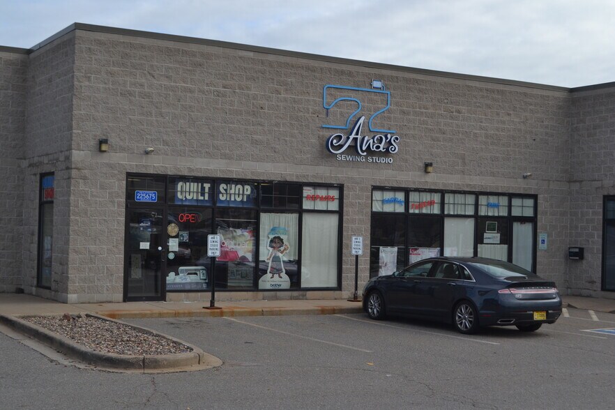 More Photos Of 225675 Rib Mountain Dr, Wausau Storefront For Lease