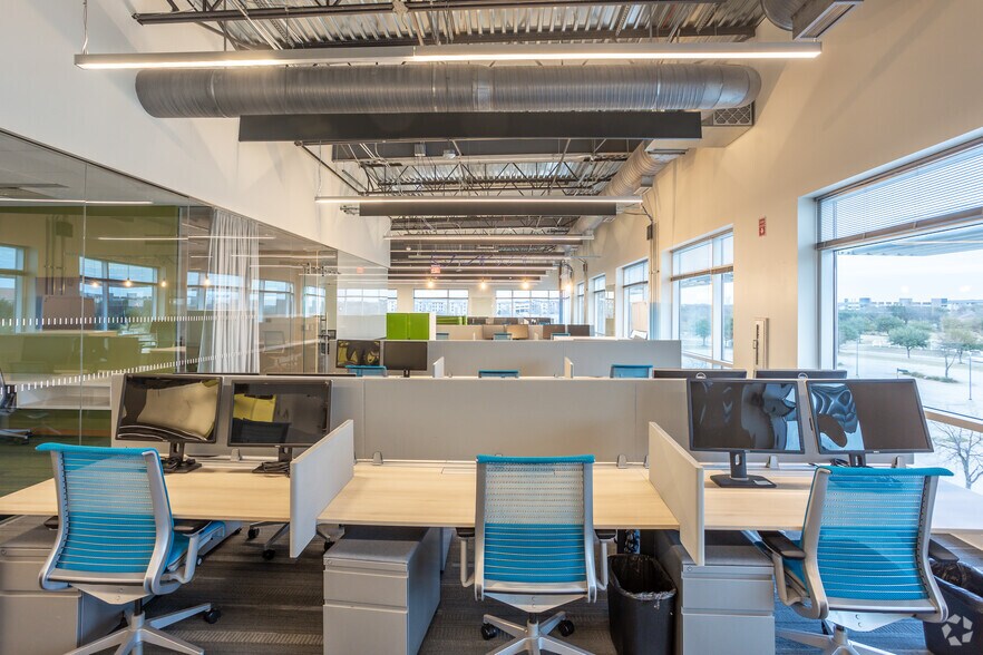 More Photos Of 6800 Weiskopf Ave, McKinney Office For Lease