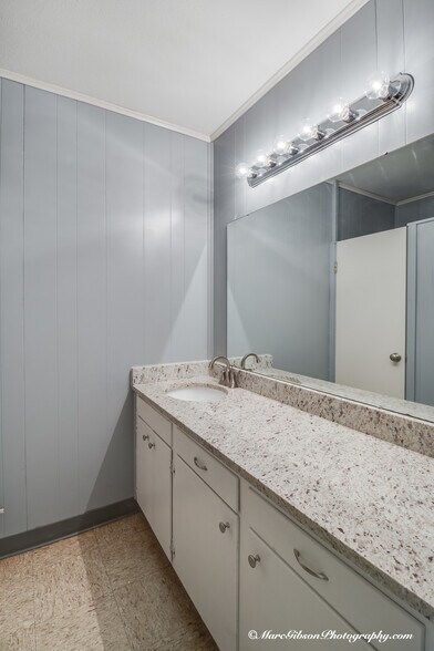 More Photos Of 512 Crockett St, Shreveport Office For Lease