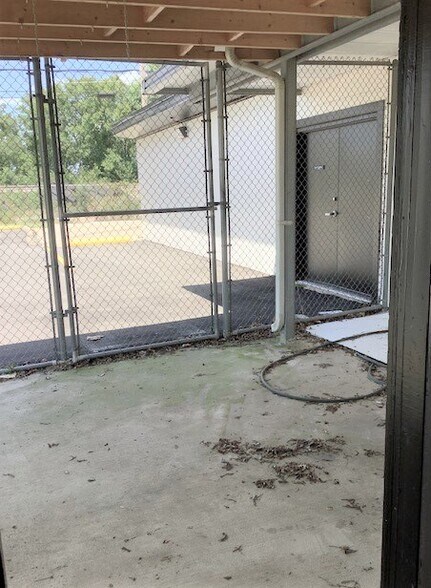 More Photos Of 601 W Main St, Arlington Loft Creative Space For Sale