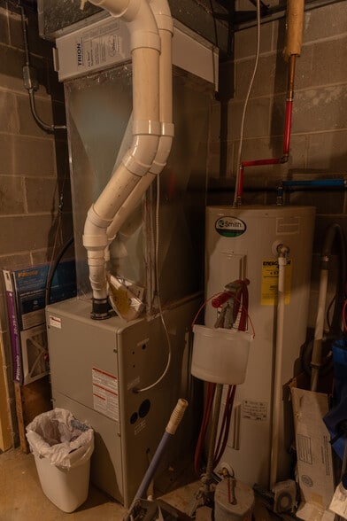 More Photos Of 381 H St, Hampton Religious Facility For Sale