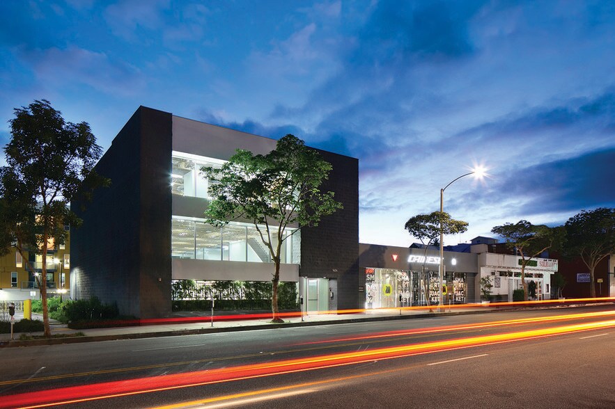 Primary Photo Of 1424 Lincoln Blvd, Santa Monica Office For Sale