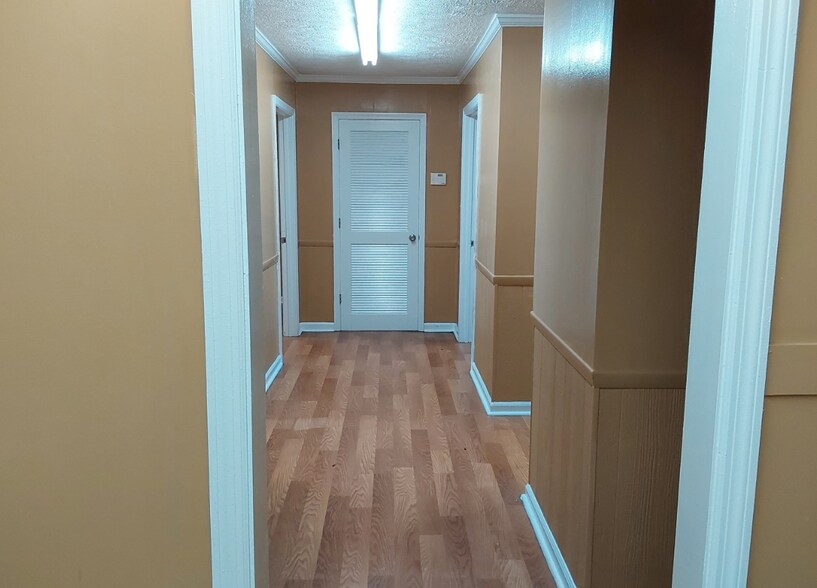 More Photos Of 601 N Main St, Swainsboro Office Residential For Sale