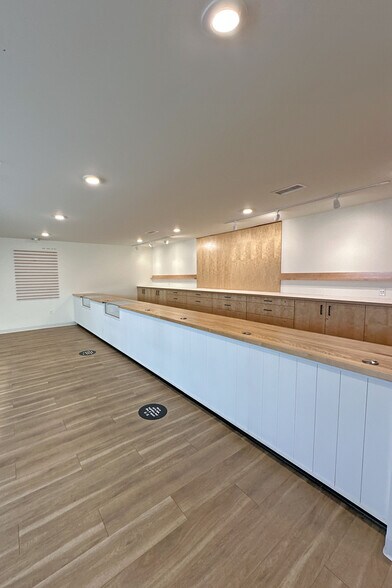 More Photos Of 8474 Mason Dr, Newaygo Office For Lease