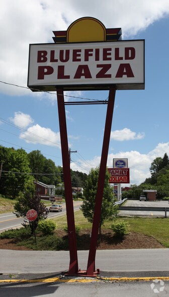 More Photos Of 3022 E Cumberland Rd, Bluefield Unknown For Lease