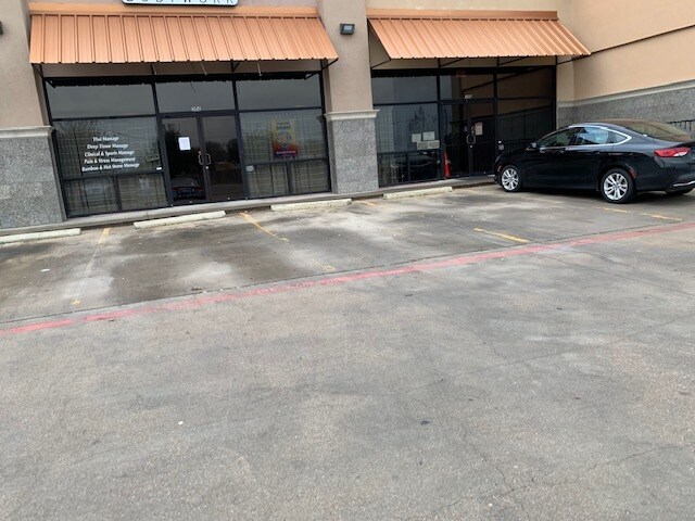 More Photos Of 403 E Stan Schlueter Loop, Killeen Freestanding For Lease