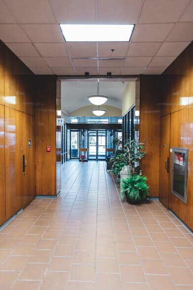 More Photos Of 102 W 3rd St, Winston-Salem Office For Lease