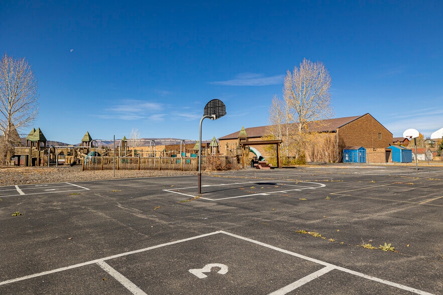 More Photos Of 202 Topaz Ave, Granby Schools For Sale