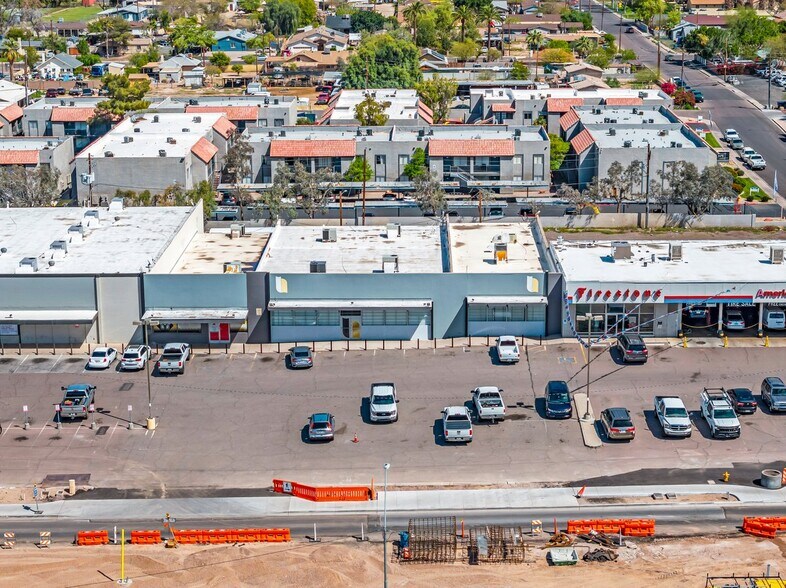 More Photos Of 5433 S Central Ave, Phoenix General Retail For Lease