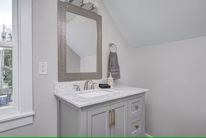 More Photos Of , Indianapolis Multifamily For Sale