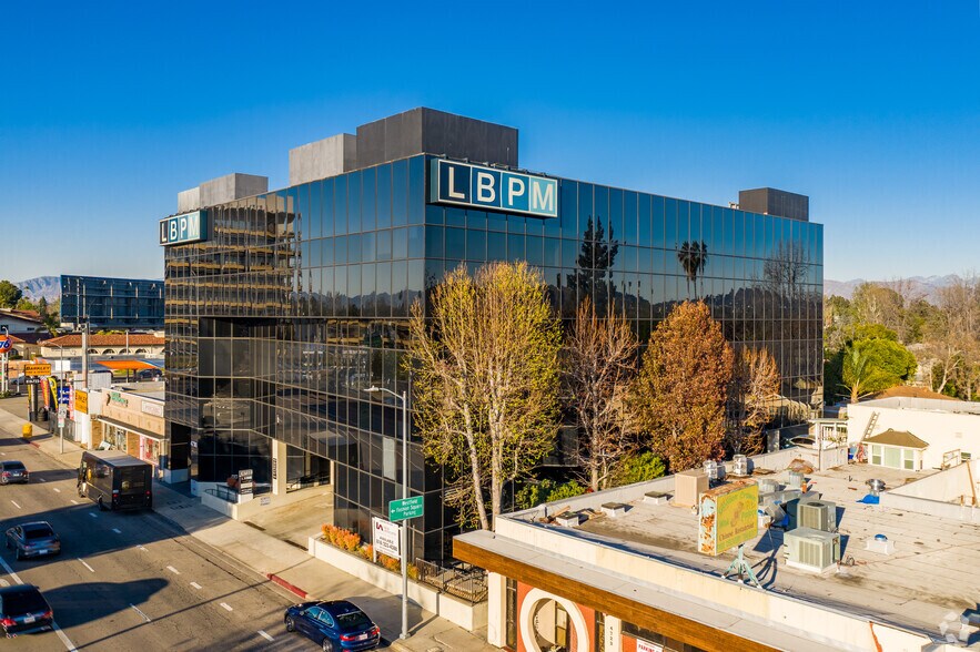 Primary Photo Of 4730 Woodman Ave, Sherman Oaks Office For Lease