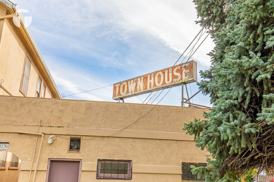 More Photos Of 10236 Fair Oaks Blvd, Fair Oaks Restaurant For Lease