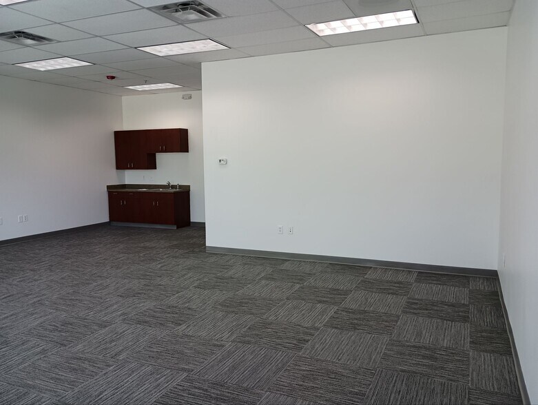 More Photos Of 14309 E 35th Pl, Aurora Warehouse For Lease