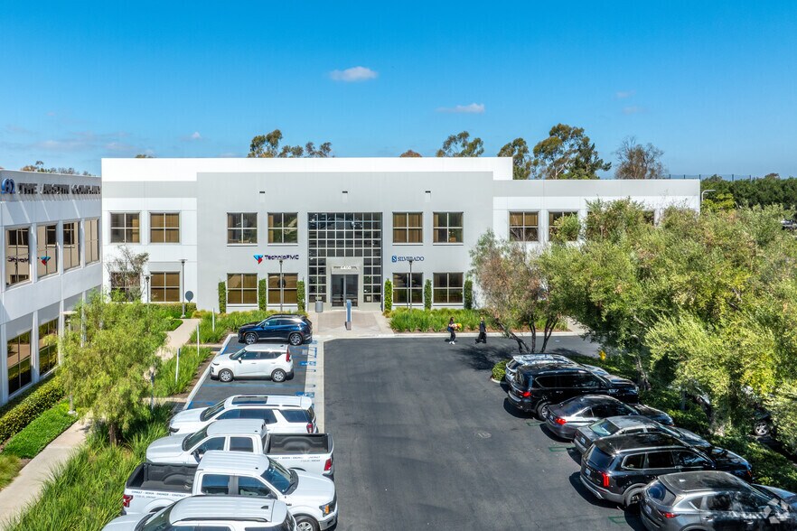 More Photos Of 6400 Oak Canyon, Irvine Office For Lease