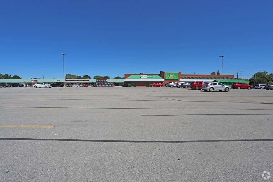 More Photos Of 5353-5381 Lakeshore Rd, Burlington General Retail For Lease