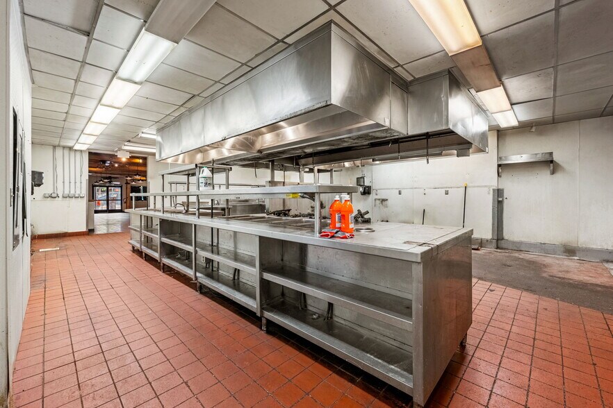 More Photos Of 619 Main Ave, Durango Restaurant For Sale