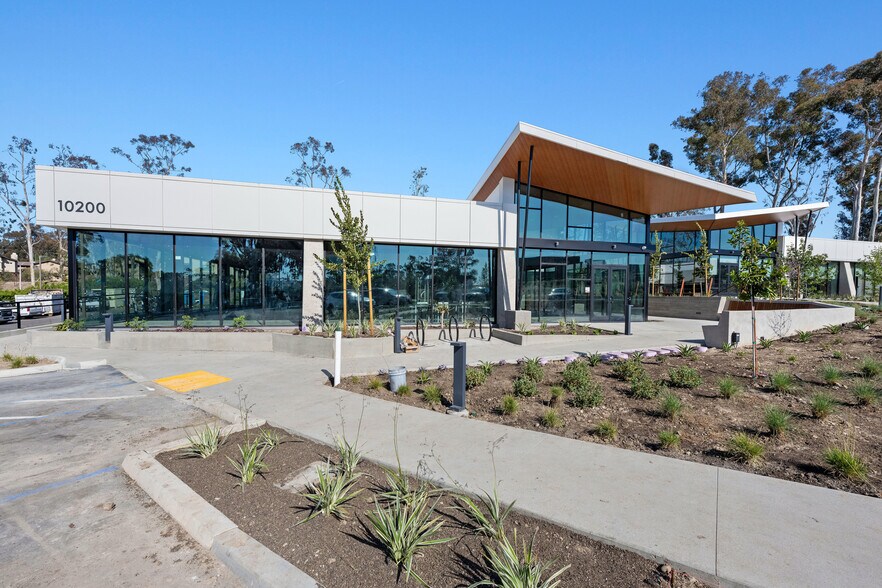 More Photos Of 10200 Willow Creek Rd, San Diego Office For Lease