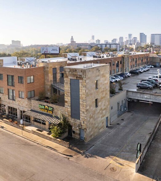 More Photos Of 3016 Guadalupe St, Austin Apartments For Lease