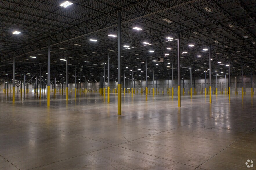 More Photos Of 4131 Southmeadow Pky W, Atlanta Distribution For Lease