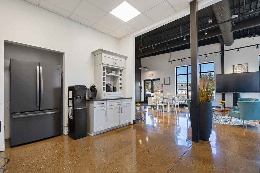 More Photos Of 4880 Hills And Dales Rd NW, Canton Warehouse For Sale