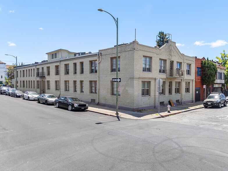 More Photos Of 4609 Bond St, Oakland Apartments For Sale