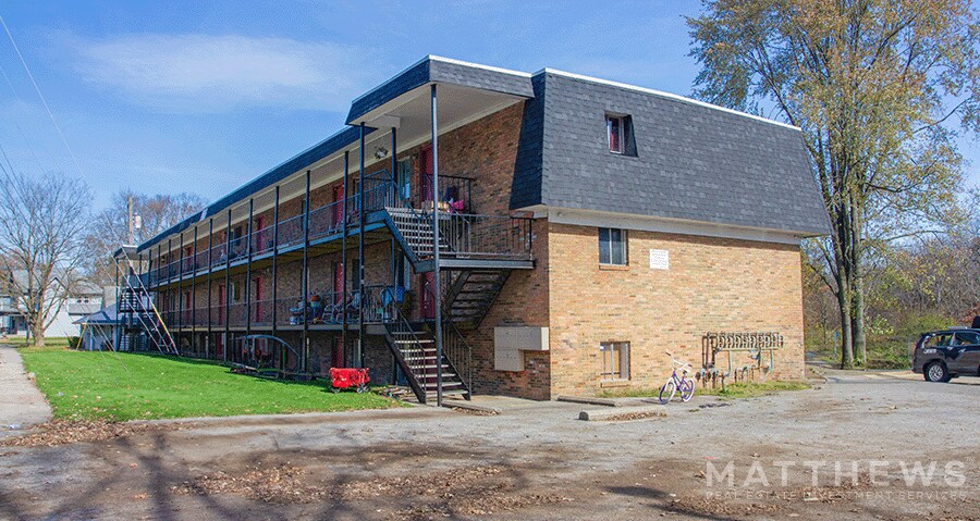 Primary Photo Of 201 North Ave, Plain City Apartments For Sale