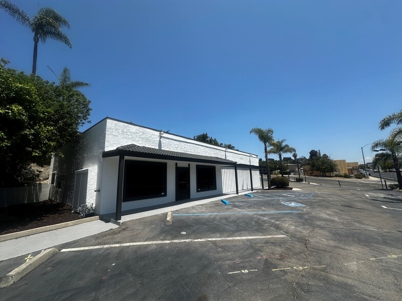 More Photos Of 7658 University Ave, La Mesa Auto Dealership For Sale