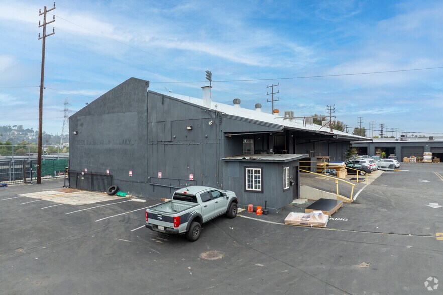 More Photos Of 2316 N San Fernando Rd, Los Angeles Warehouse For Sale