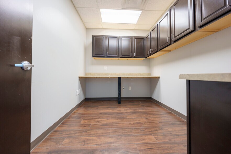 More Photos Of 4275 Johns Creek Pky, Suwanee Unknown For Lease