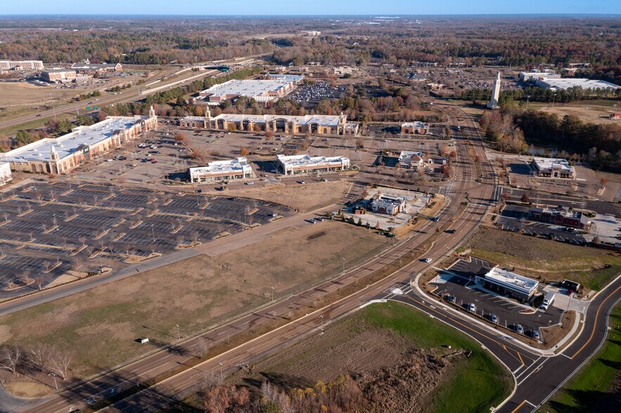 More Photos Of 221 Grandview Blvd, Madison Land For Lease
