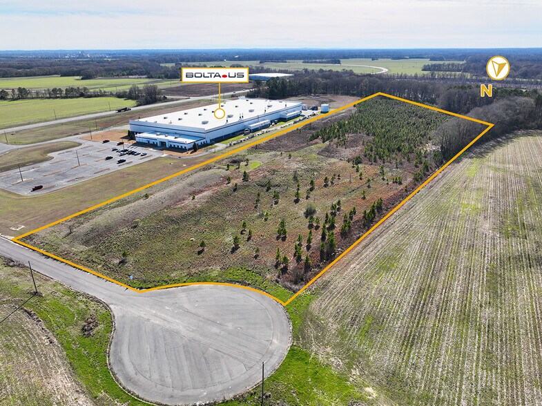 Primary Photo Of Off Boone Blvd, Northport Warehouse For Lease